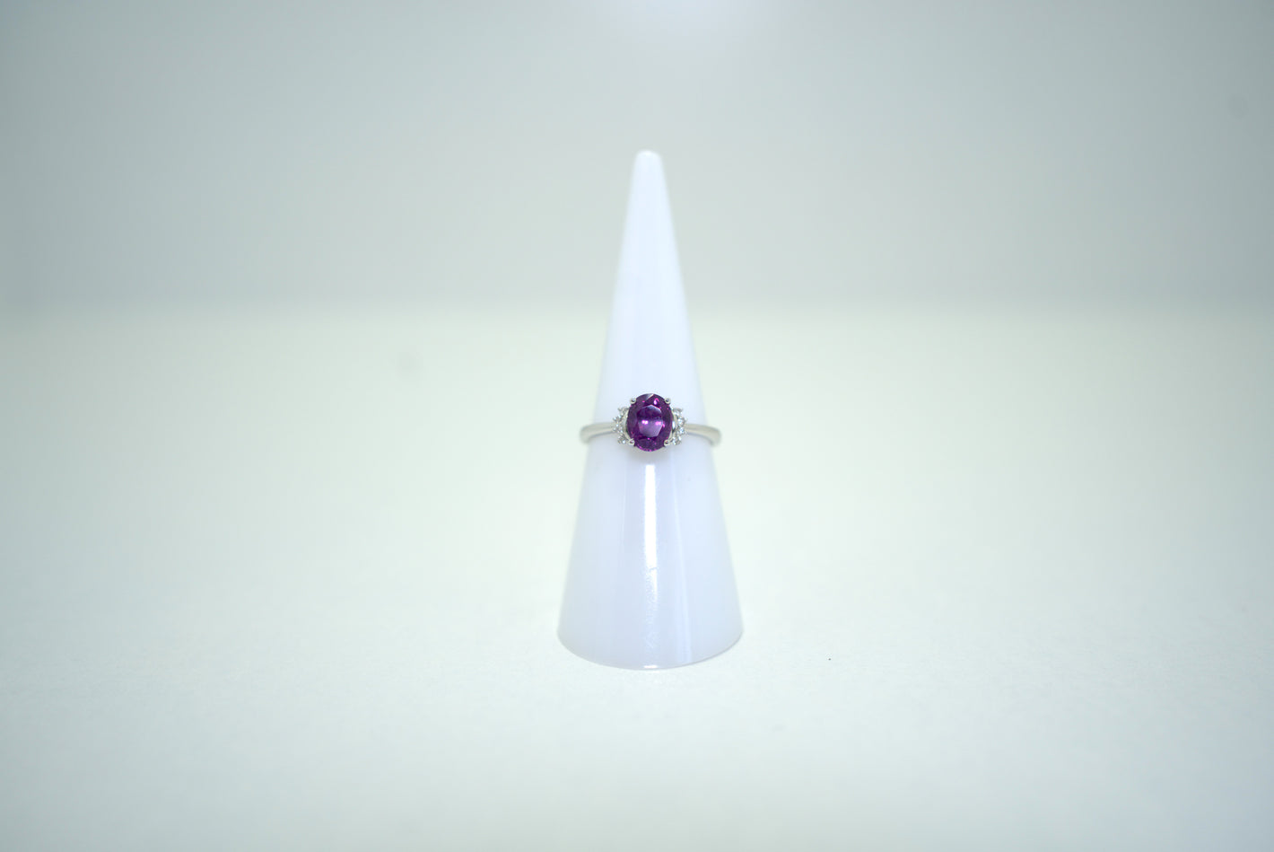 White Gold Ring with Purple Sapphire and Diamond