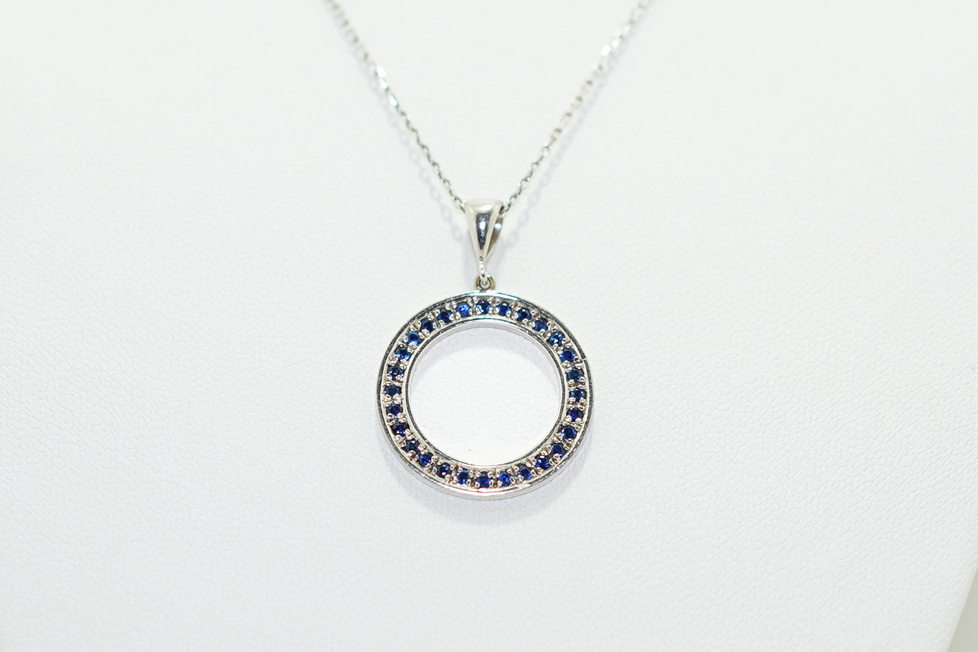 White Gold Pendent with Blue Sapphires