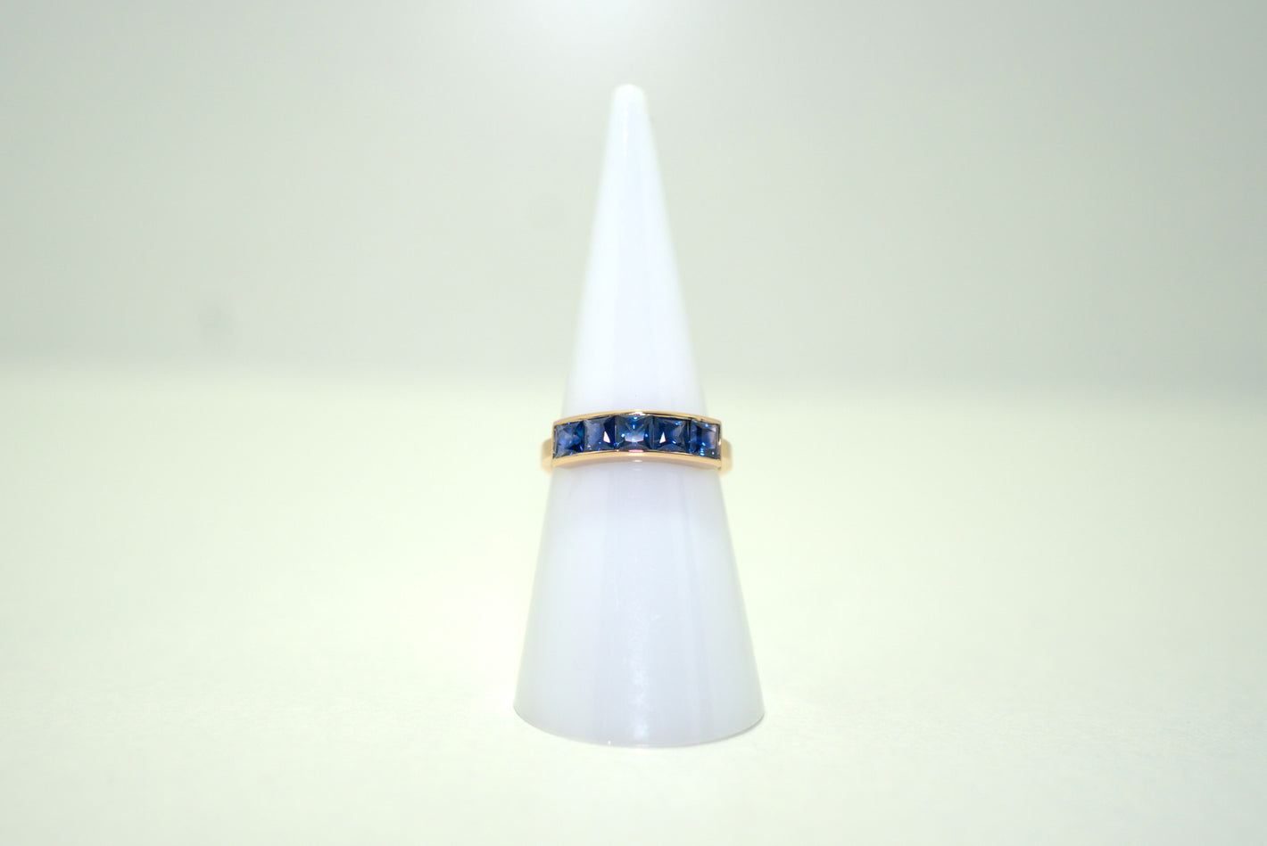 Yellow Gold Ring With Blue Sapphires