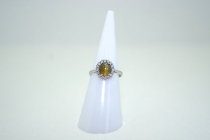 White Gold Ring With Cat's eye and Diamonds