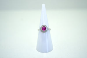 White Gold Ring with Ruby and Diamonds