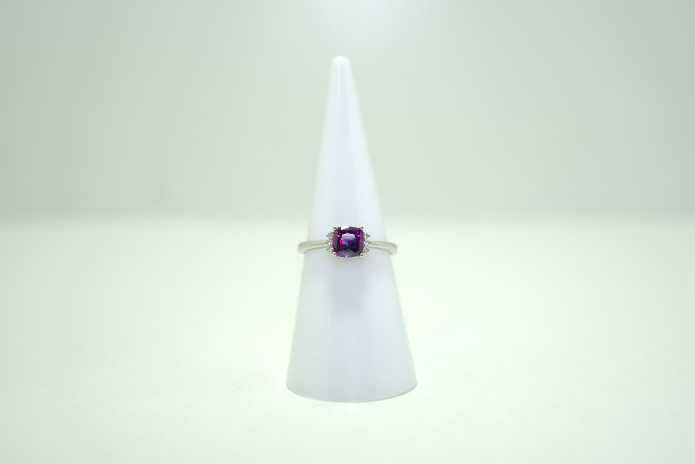 White Gold Ring with Purple Sapphire and Diamonds