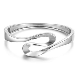 Twist Hinge Bangle - Silver