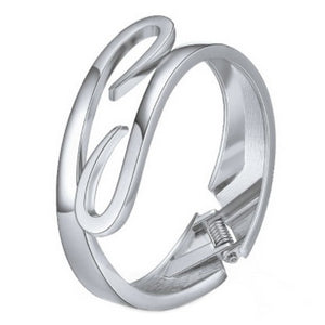 Curved Hingle Bangle - Silver