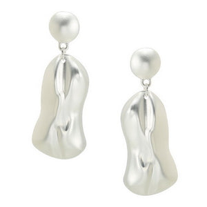 Curved Peanut Shape Earrings - Silver